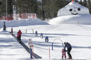 Rukan lastenmaa – uudelta nimeltään Rosa & Rudolf Family Park – on laajentunut ja monipuolistunut entisestään. Uudet mattohissit tuovat lisää laskupituutta.