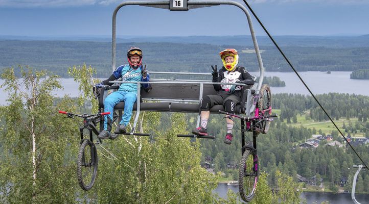 Alamäkiajo ja enduropyöräily sopivat mainiosti laskettelijoiden ja lautailijoiden kesään. Tahkolla mäen päälle noustaan tuolihissillä