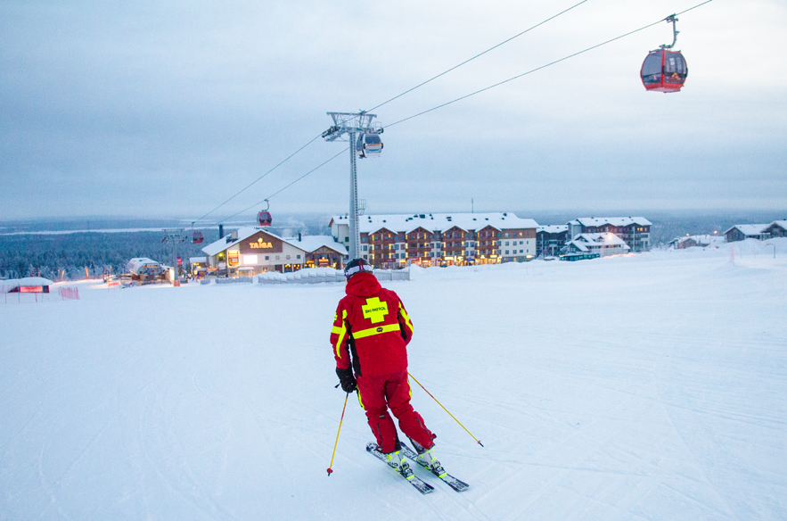 Ski Patrol in Ylläs.