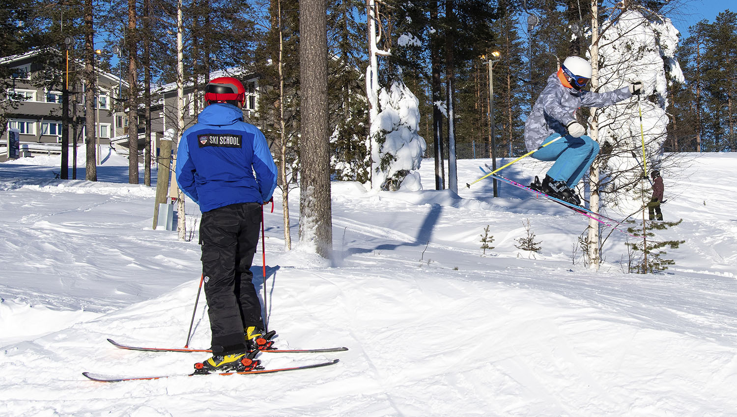 Werneri-hiihtokoulu johdattaa aivan alkeista monipuoliseksi laskettelijaksi asti.