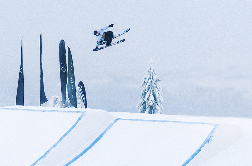 Juuri ennen hiihtolomaa Iso-Syöttellä kisattiin Freestyle Ski Tour. Huipputason suorituspaikat ovat myös hiihtolomalaisten käytettävissä. Iso-Syötteellä on mainiot mahdollisuudet myös opetella parkkilaskemisen alkeita, sillä eri kokoisia hyppyreitä tunturissa on runsaasti. Kuva: Henry Haataja