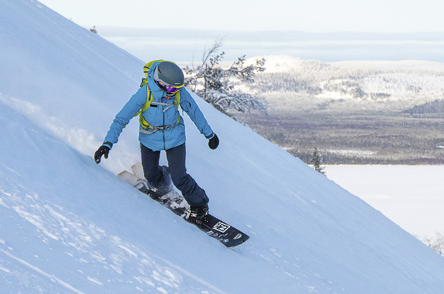 Kasattuna splitboard on täysiverinen lumilauta.