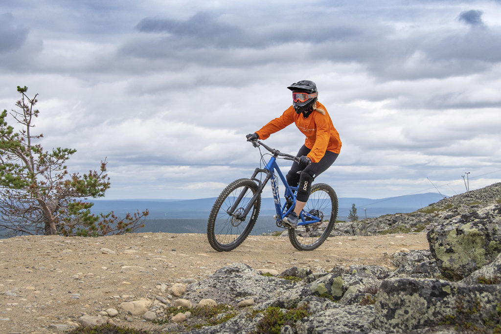 Yli neljä kilometriä pitkä Levi Village Trail on yksi kesän 2020 kiinostavimpia pyöräilyuutuuksia.