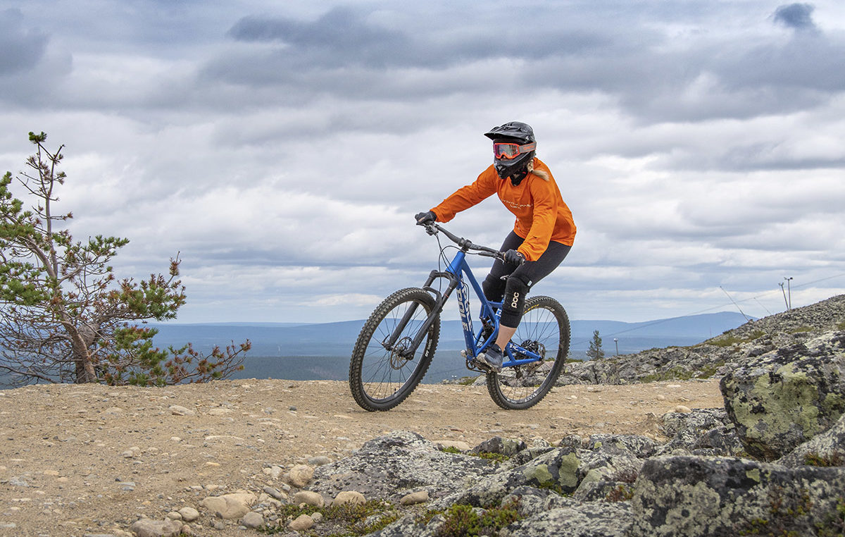 Yli neljä kilometriä pitkä Levi Village Trail on yksi kesän 2020 kiinostavimpia pyöräilyuutuuksia.