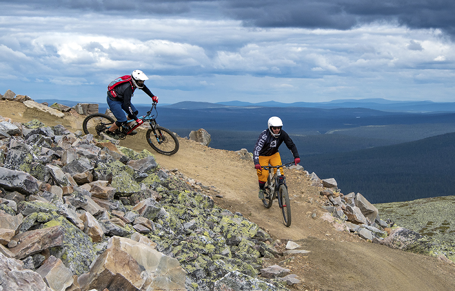 Bike park -kausi ei ole vielä ohi. Luvassa on vielä paljon hienoja laskuja, kuten tämä Ylläksellä.