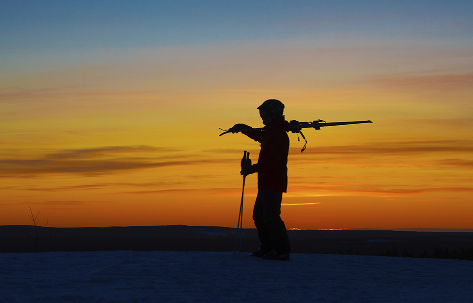 Joskus kuulee sanottavan, että vaikeinta telemarkissa on välineiden hankinta.