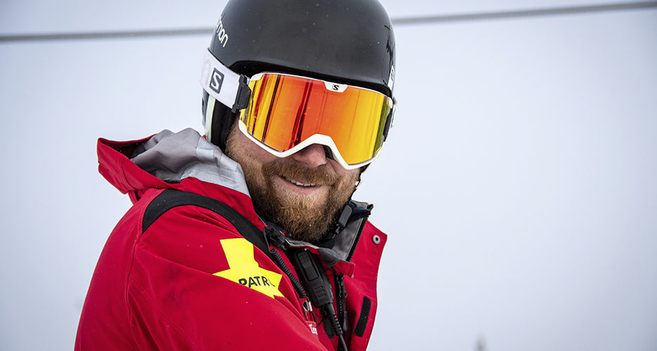 Ski patrolit ovat rinneturvallisuuden asiantuntijoina. Teemu Torvinen vastaa Rukan ski patrol -toiminnasta.