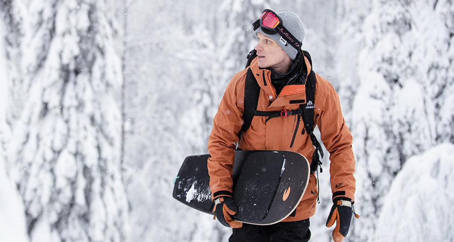 Protect Our Winters Finlandin puheenjohtaja Miikka Hast on myös pitkän linjan lumilautailija. Kuva: Harri Tarvainen