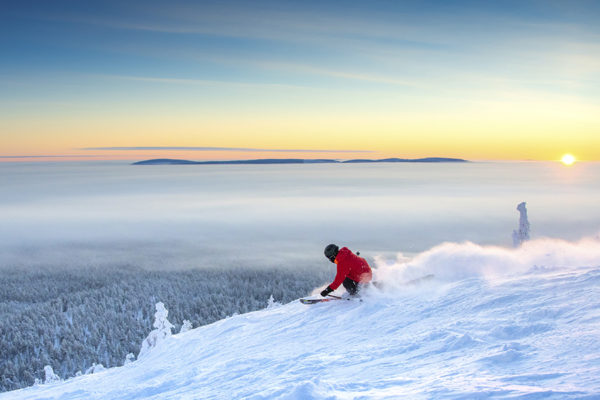 Leider sind es auf Grund der Corona-Reisebeschränkungen vor allem die Finnen selbst, die die herrliche Natur und das Winterwetter in der Skisaison 2020/2021 genießen können.