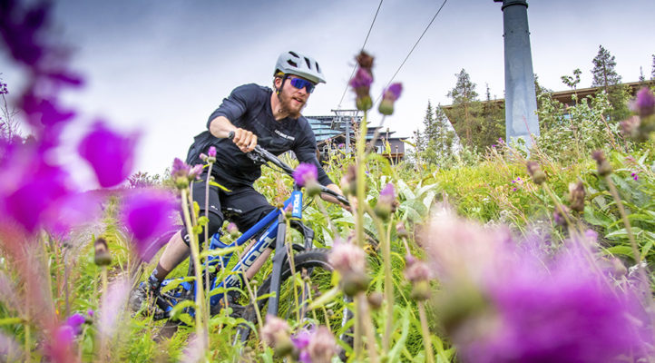 Merkkipäivää viettää: Levi Bike Park 15 vuotta. Juhlan kunniaksi kesällä 2021 tarjolla on hienoja reittejä ja monipuolisia tapahtumia.