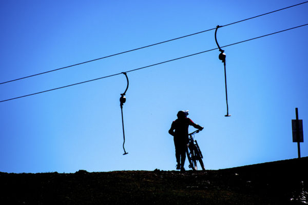 Syksyllä 2021 valitaan ensimmäistä kertaa Vuoden Bike Park. Kerro ehdotuksesi perusteluineen ja voit voittaa kausikortin valitsemaasi bike parkiini!