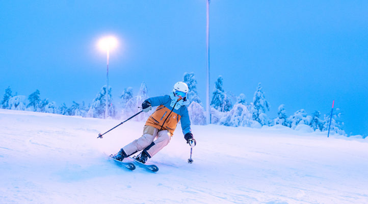 Arki-ilta on monen mielestä parasta laskuaikaa, kun rinteessä on yleensä hyvin tilaa. Pari tuntia mäessä tekee kropalle ja mielelle ihmeitä!