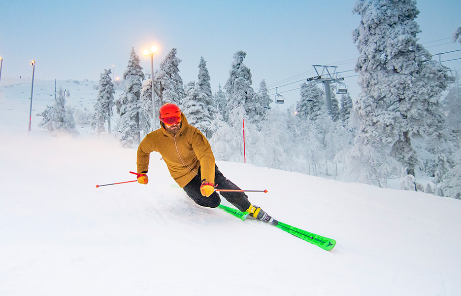 Rinnealueille keskittyvän laskijan kannattaa valita alleen jäykähkö ja kapea rinnesuksi. Suksien lisäksi kiinnitä huomiota siteisiin, sillä kaikkiin suksiin ei tellusiteet sovi.