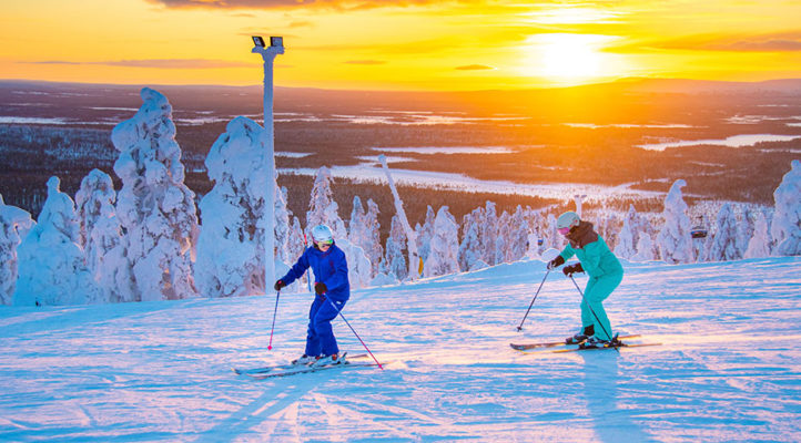 Vääränlaiset välineet vievät ilon laskettelusta. Hiihdonopettaja Teija Uurinmäki kertoo, miksi serkun kaiman vanhoilla pujotteluvälineillä ei välttämättä kannata aloittaa hienoa harrastusta.