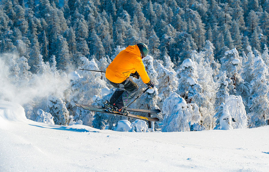 Apocalyptica's Paavo Lötjönen and Eicca Toppinen are both downhill fanatics. “Skiing is the perfect symphony of speed, exercise, fresh air and thrill-chasing in fabulous natural scenery,” says Paavo.