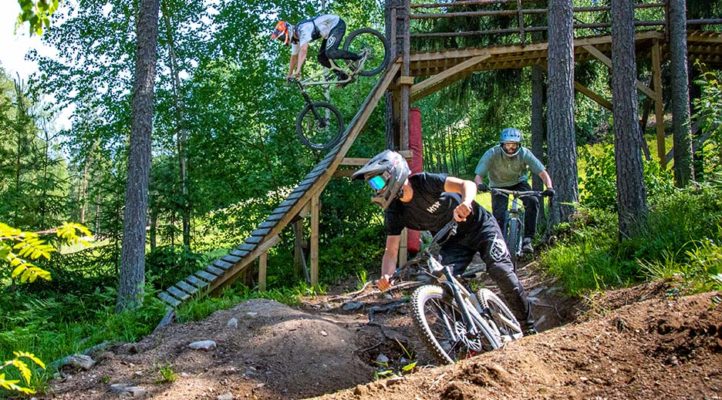 Meri-Teijo Bike Park tarjoaa korkeuserometreihin nähden ilahduttavan monipuolisen reittikattauksen.