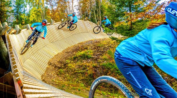 Sappee Bike Parkissa on panostettu monipuolisiin suorituspaikkoihin ja laajaan palvelutarjontaan pyöräilijöille.